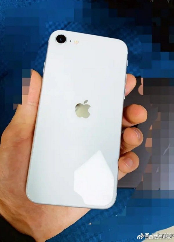 疑似iPhone 9真機(jī)（圖源微博）